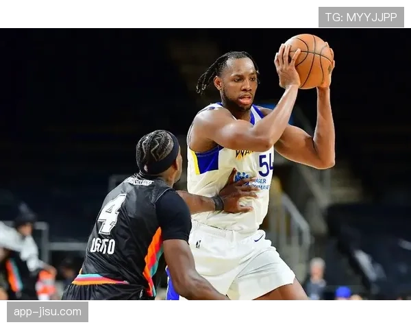 勇士签下发展联盟盖帽王查尔斯·巴锡,应对内线伤病危机 勇士签下发展联盟盖帽王查尔斯·巴锡,应对内线伤病危机